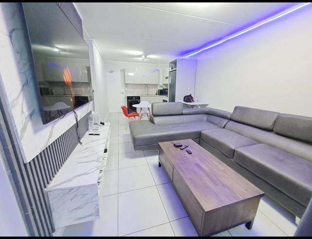 2 BEDROOM APARTMENT FOR SALE IN MOOIKLOOF